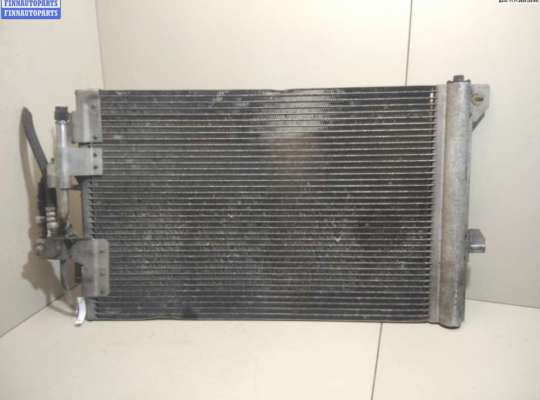 Радиатор охлаждения (конд.) OP1605528 на Opel Astra G