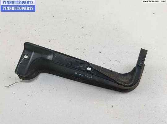 Кронштейн бампера заднего SK443663 на Skoda Roomster