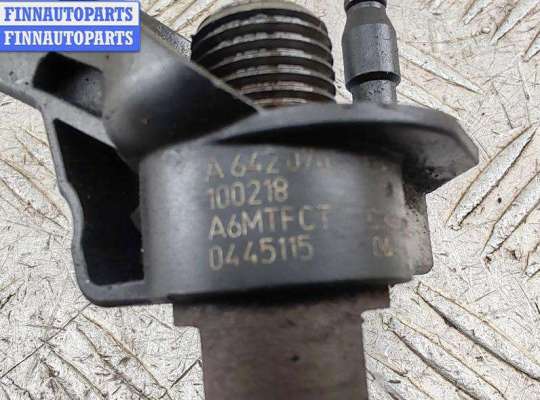 Форсунка топливная на Mercedes-Benz Vito (W639)