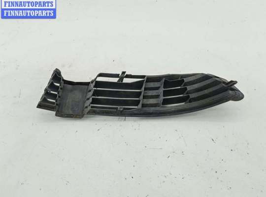 купить Решётка (заглушка) в бампер на Volkswagen Passat B5+ (GP)