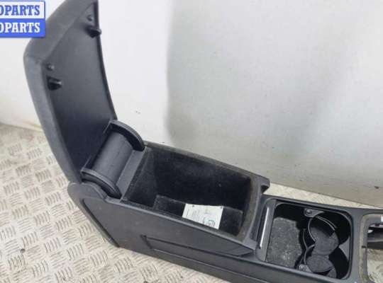 купить Подлокотник на Volkswagen Passat B6