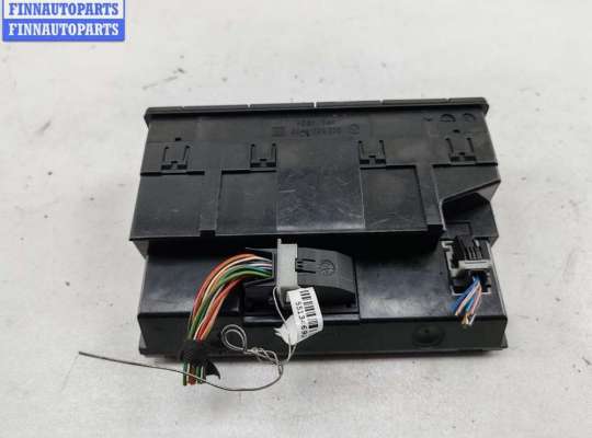 купить Переключатель отопителя на Mercedes C-Class W202 (1993-2000)