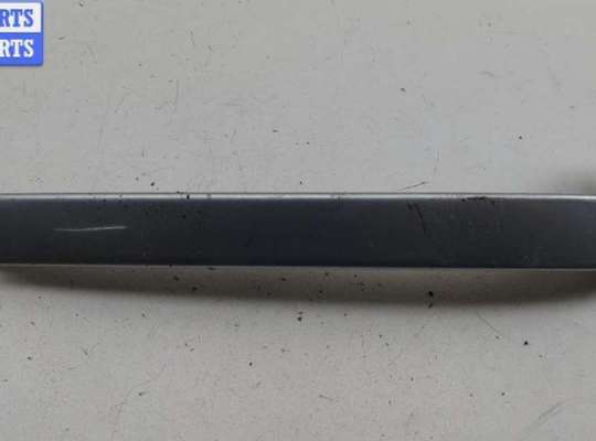 купить Ус под фару правый на Audi A6 C4 (1994-1997)