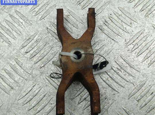 Купить Скоба (кронштейн) крепления форсунки на Ford Transit (2006-2014) Скоба (кронштейн) крепления форсунки FO2100678 на Ford Transit (2006-2014)