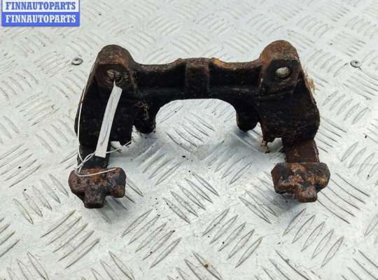 Скоба суппорта переднего OP2374902 на Opel Zafira B (2004-2014)