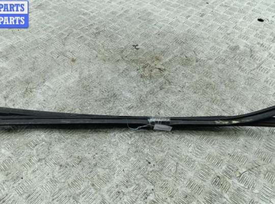 купить Молдинг лобового стекла на Mercedes C-Class W202 (1993-2000)