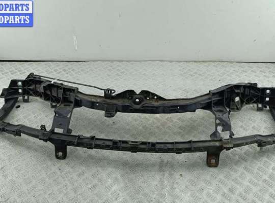 купить Рамка передняя (панель кузовная, телевизор) на Ford Focus II (2004-2011)