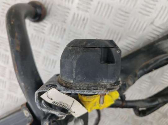 купить Прицепное устройство на Renault Scenic II (2003-2009)