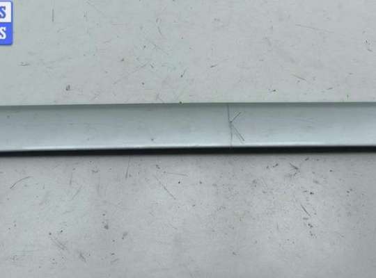 купить Молдинг двери задней левой на Audi A6 C4 (1994-1997)