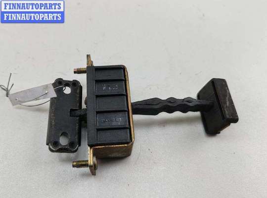 Ограничитель открывания двери задней MB1656282 на Mercedes C-Class W203 (2000-2006)