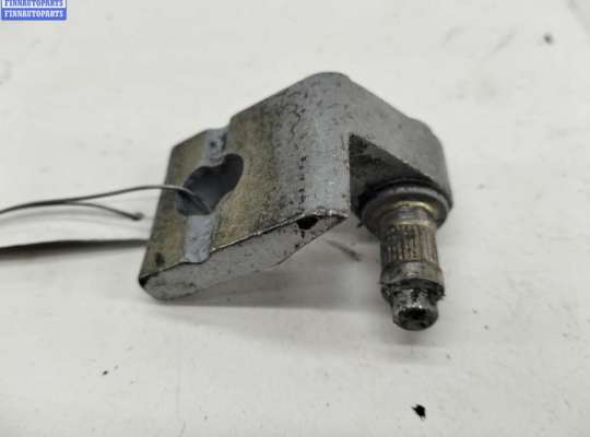 купить Петля двери передней правой на Audi A4 B5 (1994-2001)