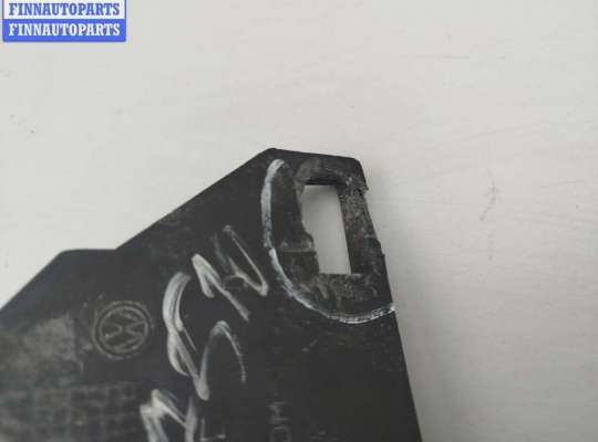 купить Кронштейн бампера переднего на Volkswagen Touareg