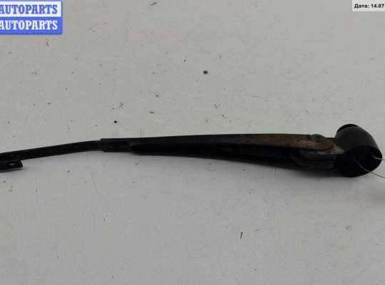 Поводок дворника на Mercedes-Benz C (W203)