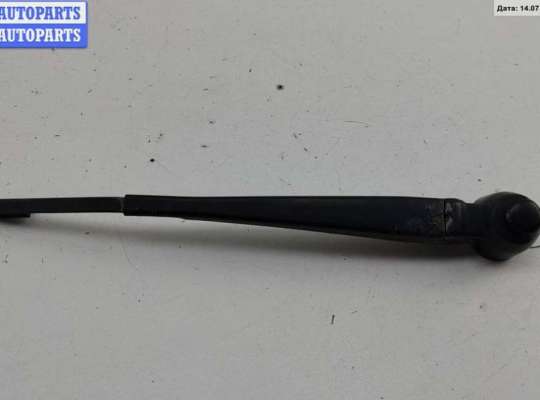 Поводок дворника на Mercedes-Benz C (W203)