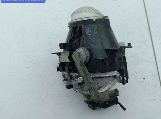 купить Фара противотуманная правая на BMW 3 E46 (1998-2006)