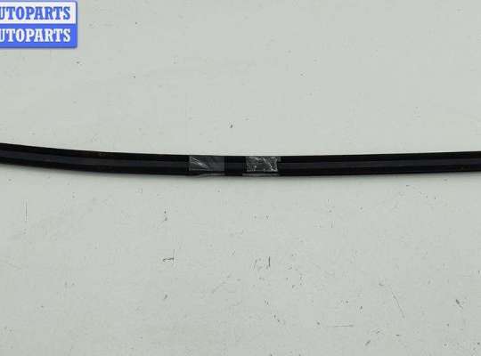 купить Молдинг стекла двери задней левой наружный на Skoda Octavia mk1 (A4 1U) 1996-2010