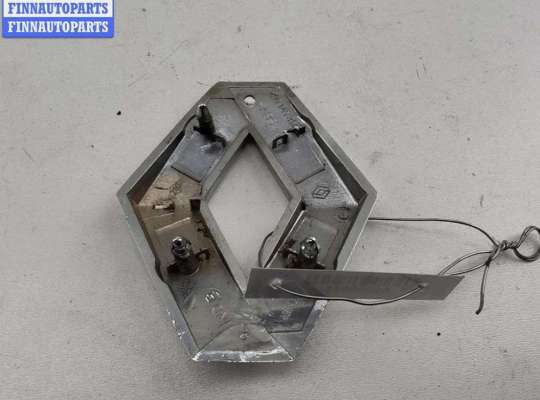 купить Эмблема на Renault Scenic II (2003-2009)