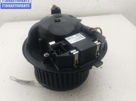 купить Двигатель отопителя (моторчик печки) на Volkswagen Passat B6