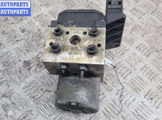 Блок ABS на Volkswagen Passat B5+ (3B, GP)