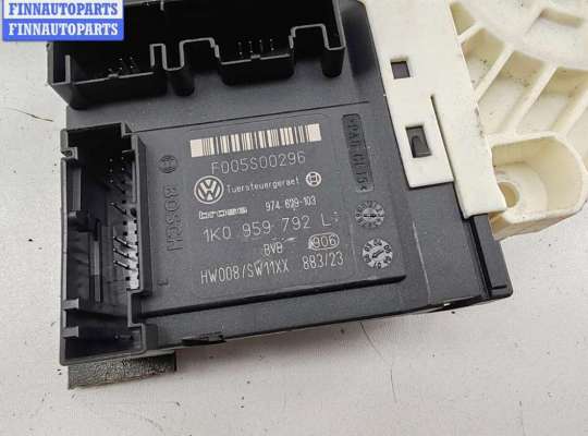 купить Моторчик стеклоподъемника передний правый на Volkswagen Passat B6