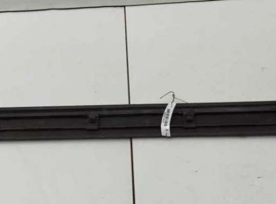 купить Молдинг двери задней правой на Opel Astra G (1998-2004)