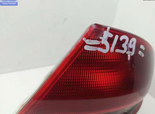 купить Фонарь задний правый на Mercedes W203 (C)
