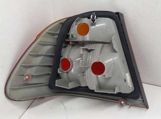 купить Фонарь задний правый на BMW 3 E46 (1998-2006)