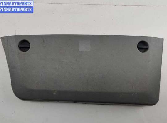 купить Обшивка двери передней правой (дверная карта) на Volkswagen Crafter