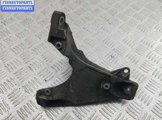 купить Кронштейн двигателя опорный на Audi A4 B7 (2004-2008)