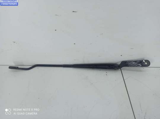 купить Щеткодержатель (поводок стеклоочистителя) передний на Audi A3 8L (1996-2003)