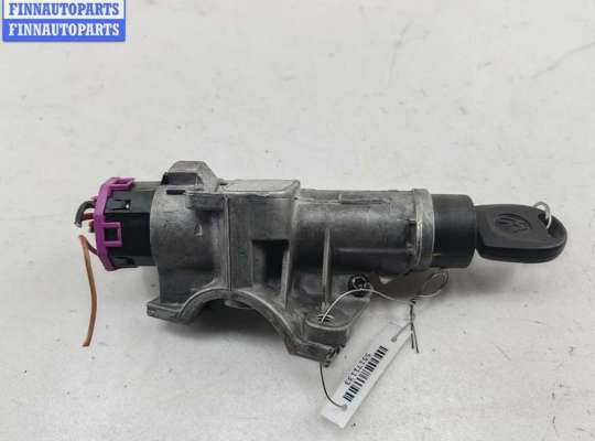 Замок зажигания с ключом на Volkswagen Golf IV (1J)