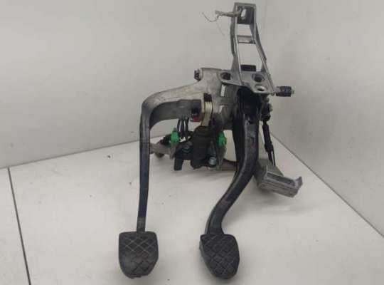 купить Узел педальный на Audi A6 C5 (1997-2005)