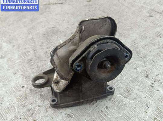купить Кронштейн КПП опорный на Volkswagen Passat B5+ (GP)