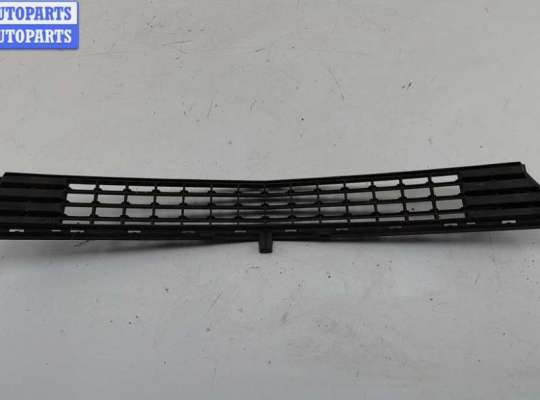 купить Решётка (заглушка) в бампер на Mercedes B-Class W245 (2005-2011)