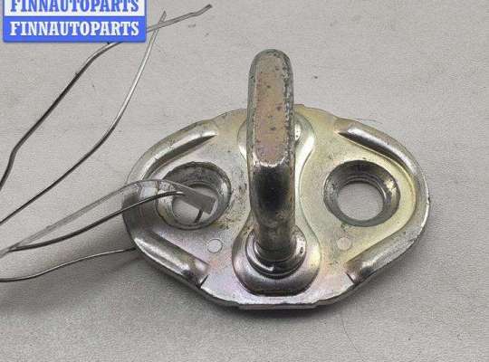 Купить Ответная часть (скоба) замка двери на Mazda 3 (2018- ) BP Ответная часть (скоба) замка двери MZ639362 на Mazda 3 (2018- ) BP