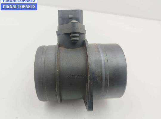 купить Расходомер (измеритель потока воздуха) на Volkswagen Passat B6