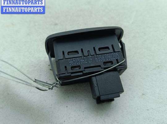 купить Кнопка стеклоподъемника переднего правого на Citroen C5 (2001-2008)