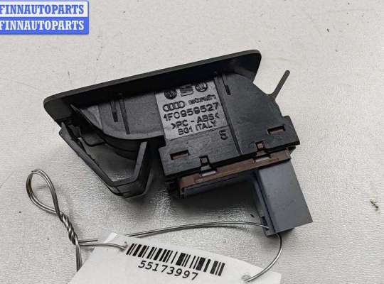 купить Кнопка открывания лючка топливного бака на Volkswagen Touran