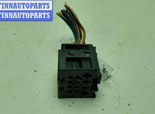 Купить Разъем (фишка) проводки на Volkswagen Phaeton Разъем (фишка) проводки VG2588158 на Volkswagen Phaeton