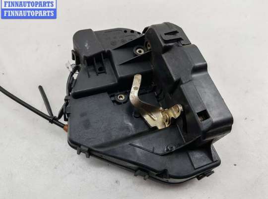 Замок боковой двери на Mercedes-Benz C (W203)