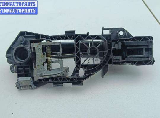 купить Ручка двери наружная передняя правая на Volkswagen Passat B6