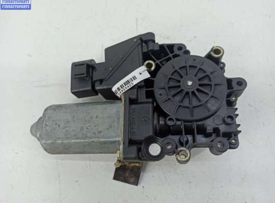 купить Моторчик стеклоподъемника передний правый на Audi A6 C5 (1997-2005)