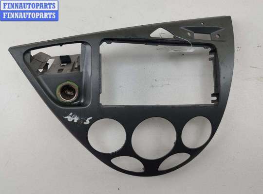 купить Рамка магнитолы на Ford Focus I (1998-2005)