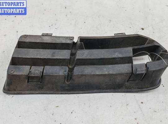 купить Решётка (заглушка) в бампер на Volkswagen Golf-4