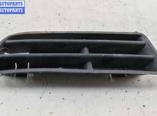 купить Решётка (заглушка) в бампер на Volkswagen Golf-4