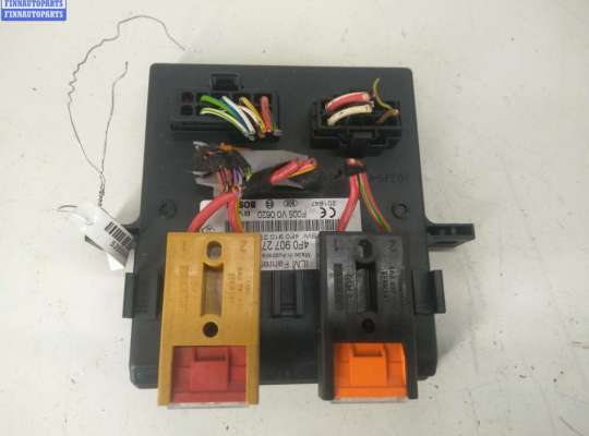 Блок предохранителей на Audi A6 (C6)