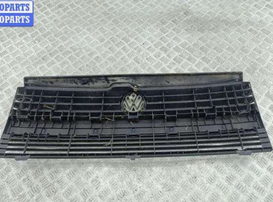 купить Решетка радиатора на Volkswagen Transporter T4