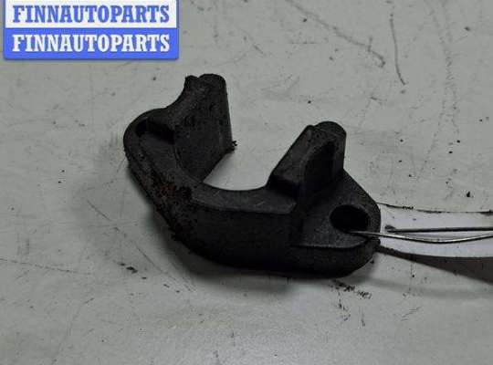 купить Скоба (кронштейн) крепления форсунки на BMW 3 E90/E91/E92/E93 (2005-2013)