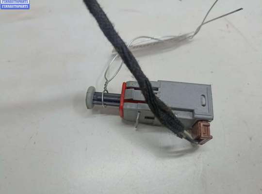купить Датчик педали сцепления на Opel Astra H (2004-2009)