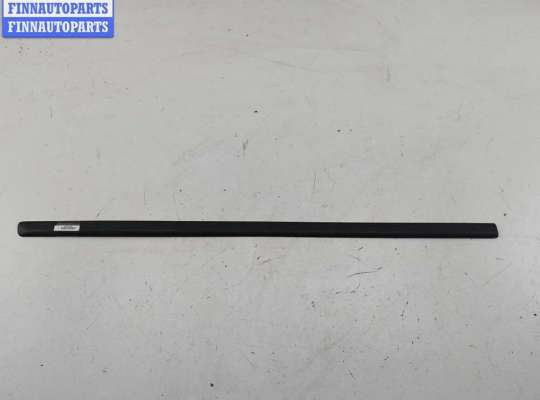 Молдинг двери передней левой SK488160 на Skoda Octavia mk1 (A4 1U) 1996-2010